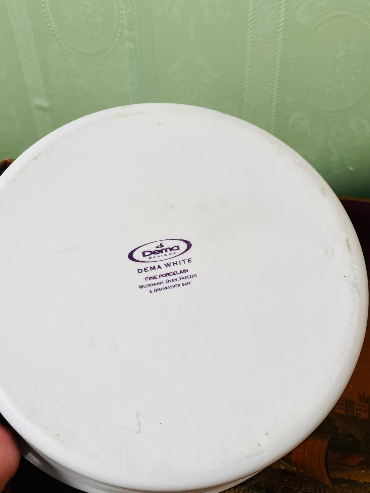 Dema White Fine Porcelain Round Baking Dish 22cm | Oven Safe
