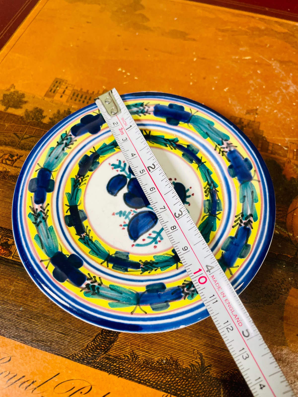 Hand-Painted Italian Ceramic Wall Plate with Blue Fruit Motif – 12cm Decorative Plate