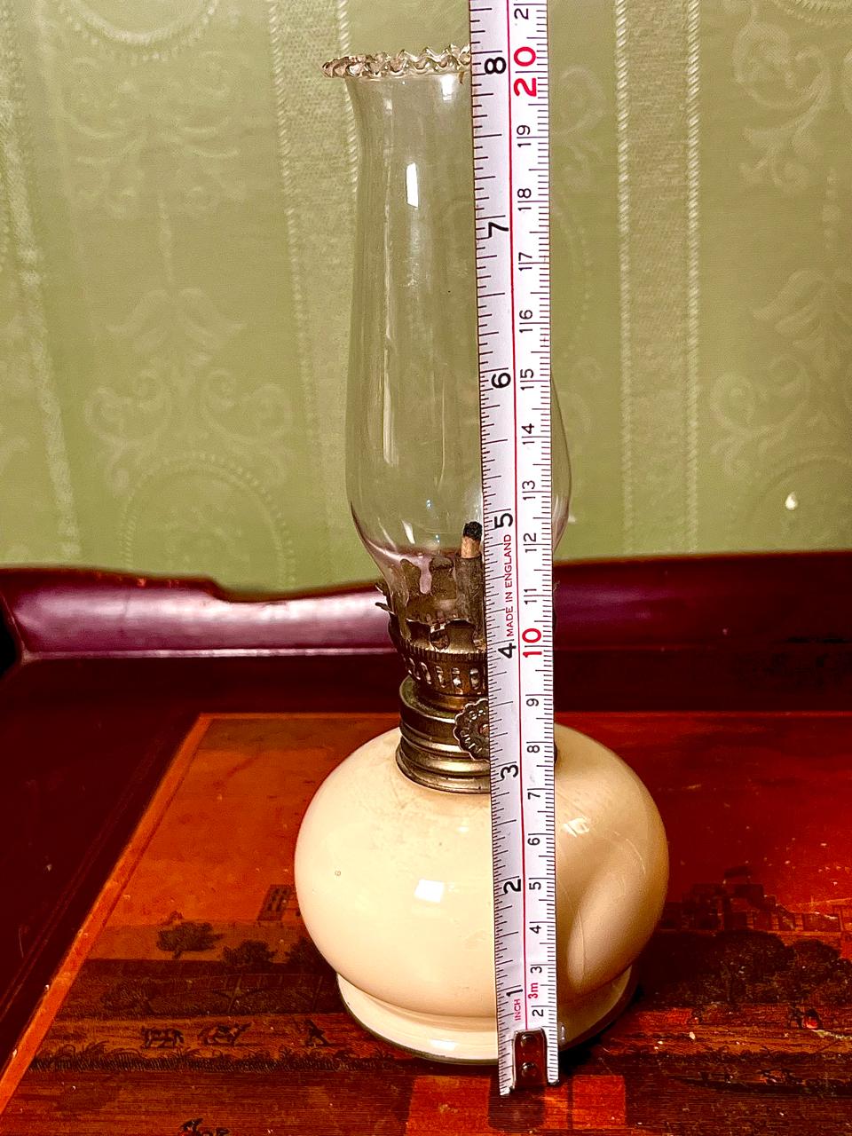 Vintage Ceramic Oil Lamp with Clear Crystal Chimney – 8 in