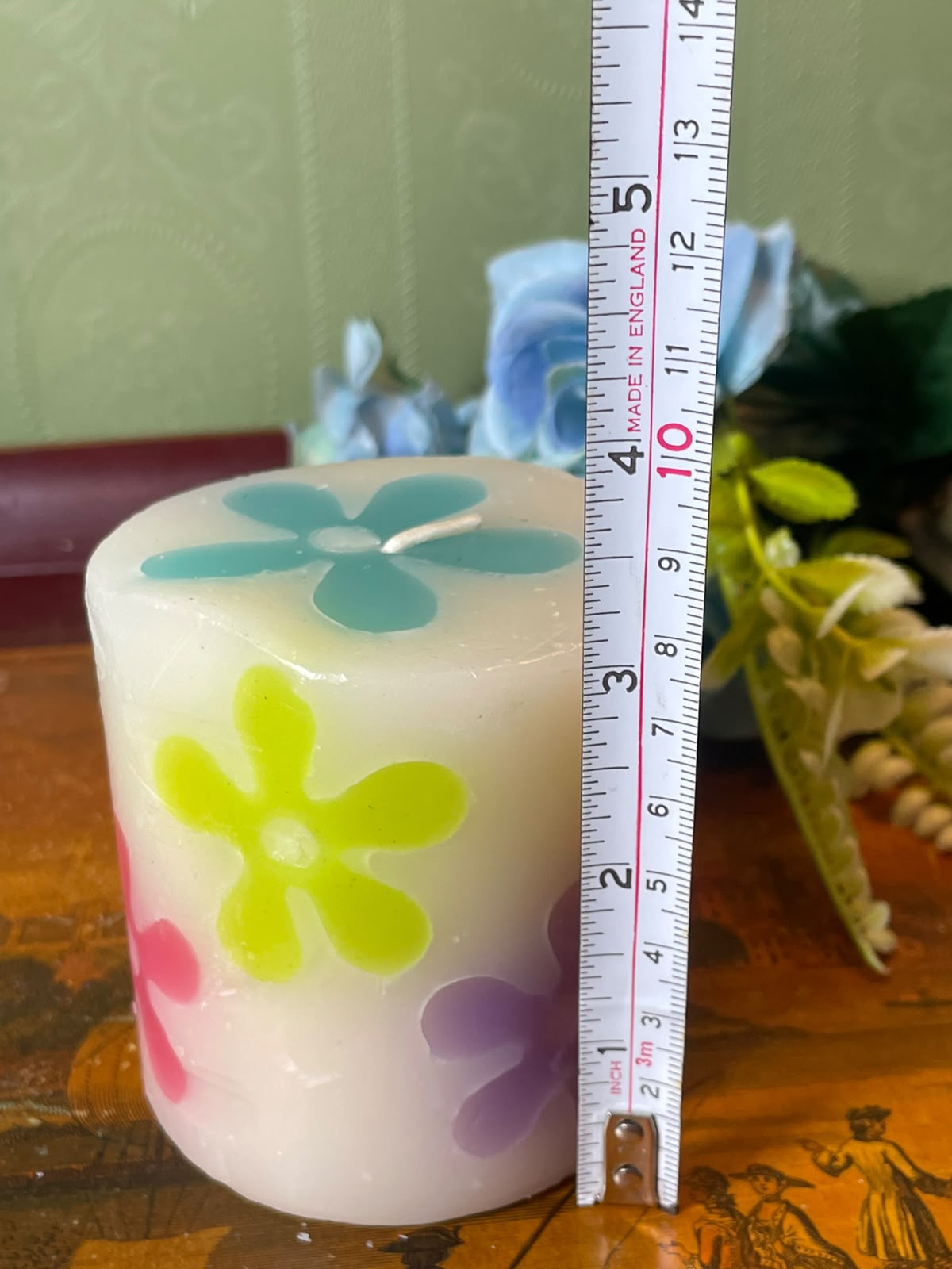 Floral Pillar Candle White with Multicolour Flowers 10 cm