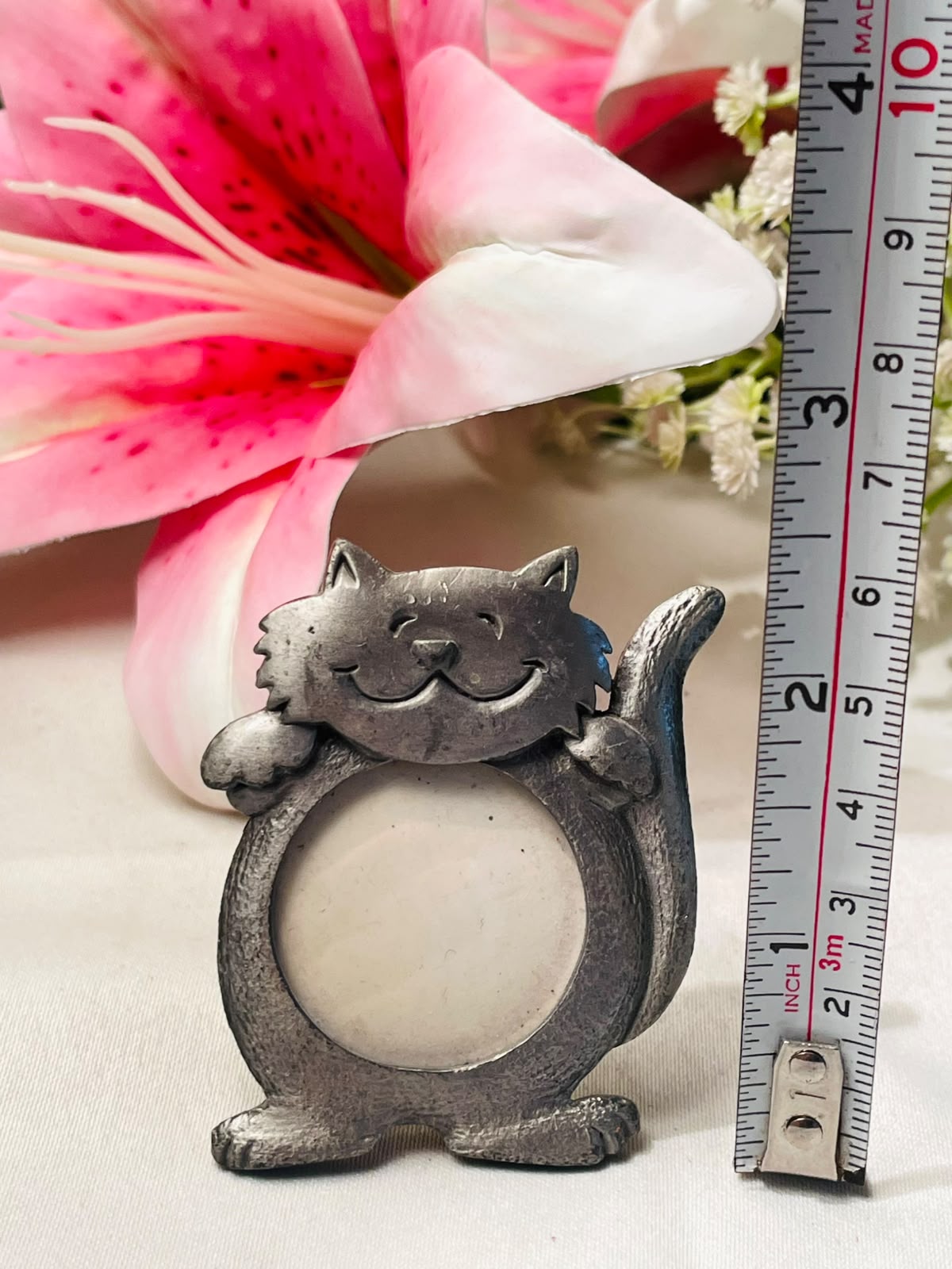 Silver-Tone Cat Mini Photo Frame – 2.5 Inch
