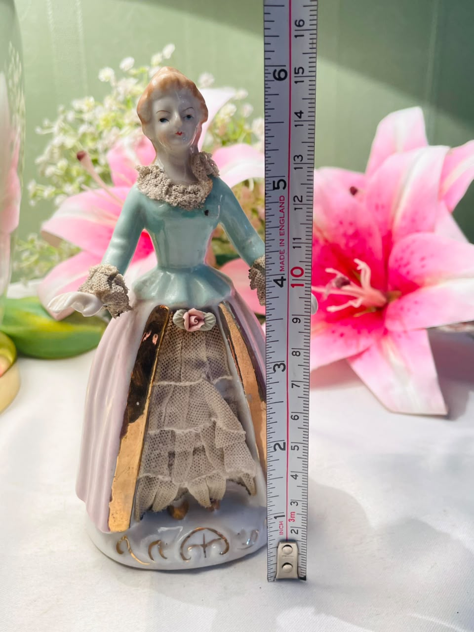 Vintage Porcelain Lady Figurine Lace Dress 13 cm