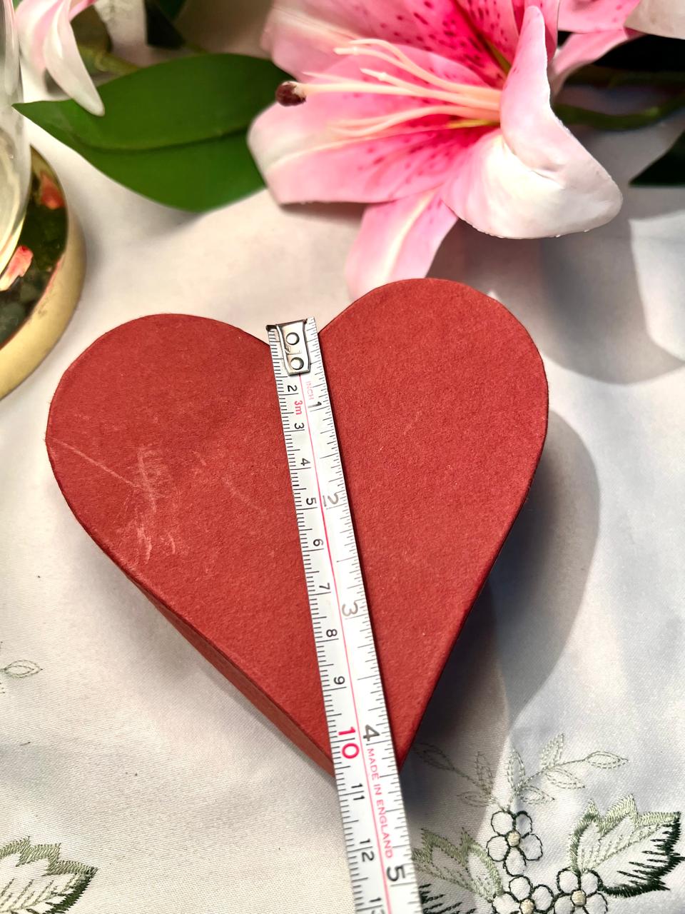 Red Heart-Shaped Nesting Trinket Boxes 2-Piece Set 11cm