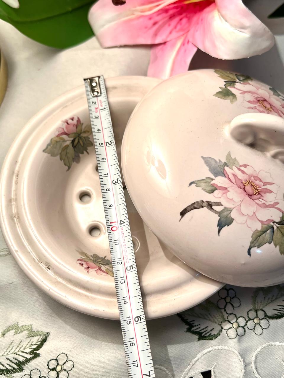 Pink Floral Covered Ceramic Dish with Lid 15cm