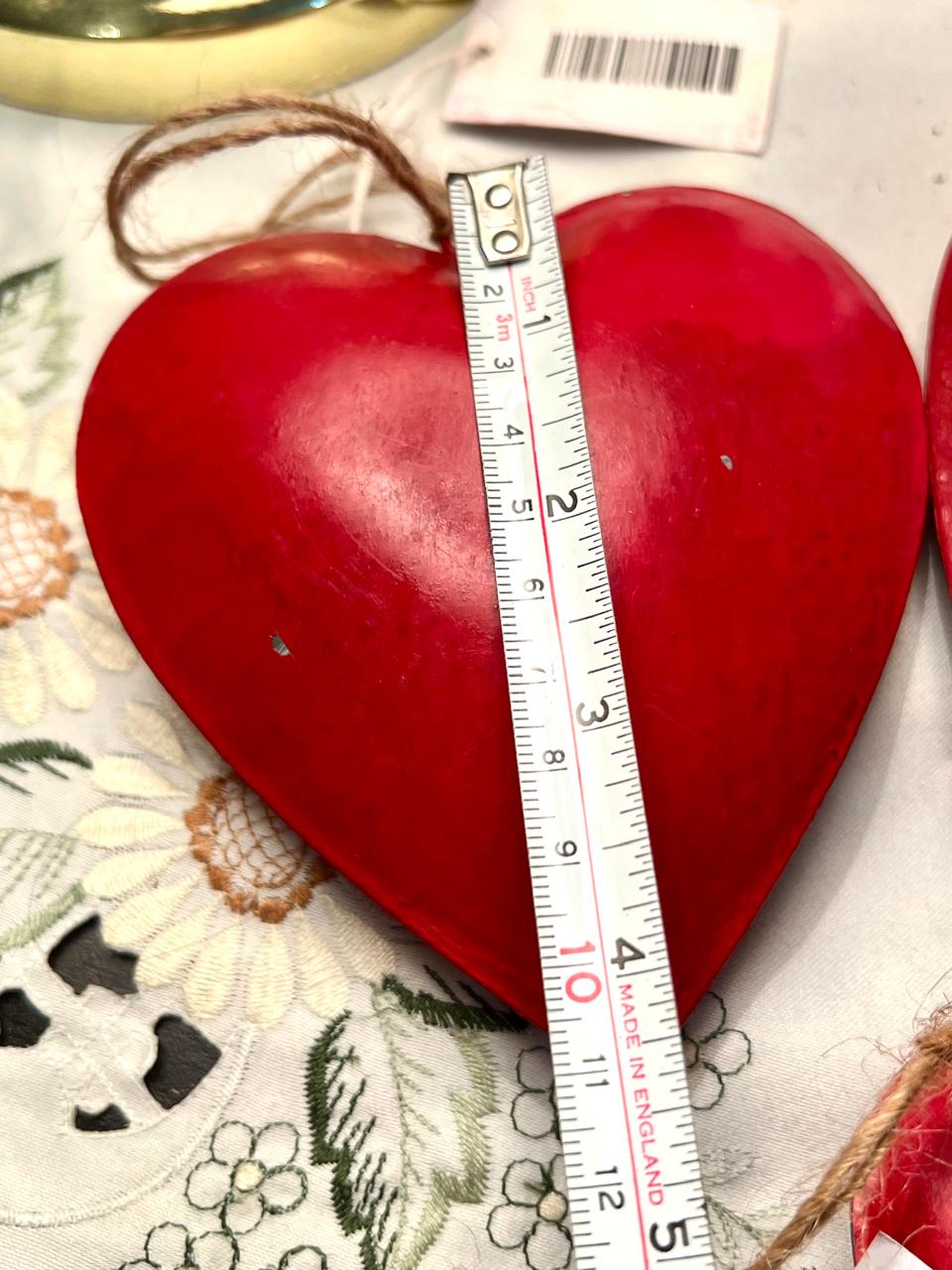 Red Metal Hanging Heart Decorations Set of 3, 8–11 cm