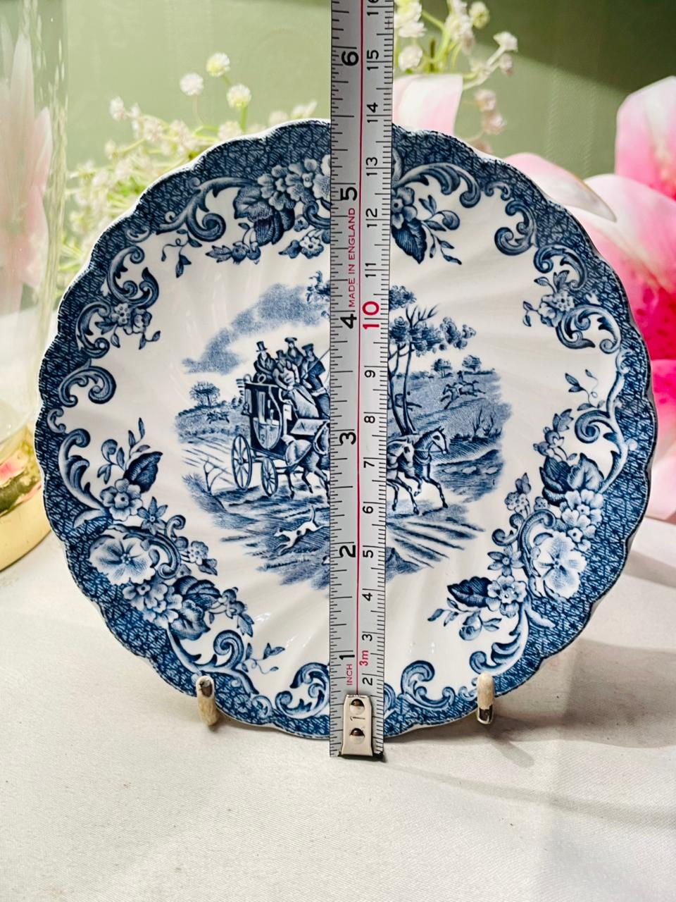 Johnson Bros Coaching Scenes Blue Decorative Plate – 15cm