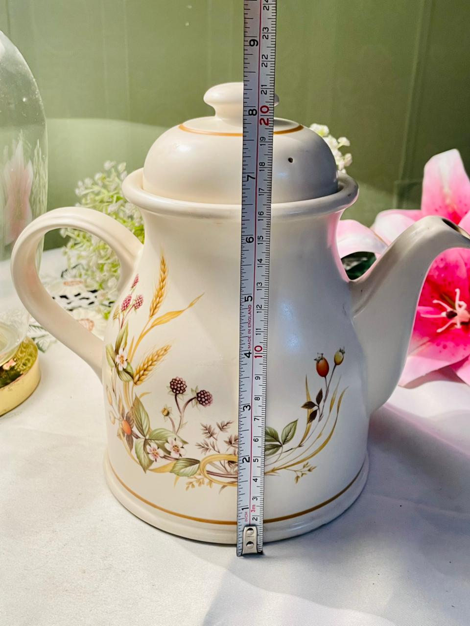 Vintage Harvest White Floral Teapot with Wheat Design 20cm