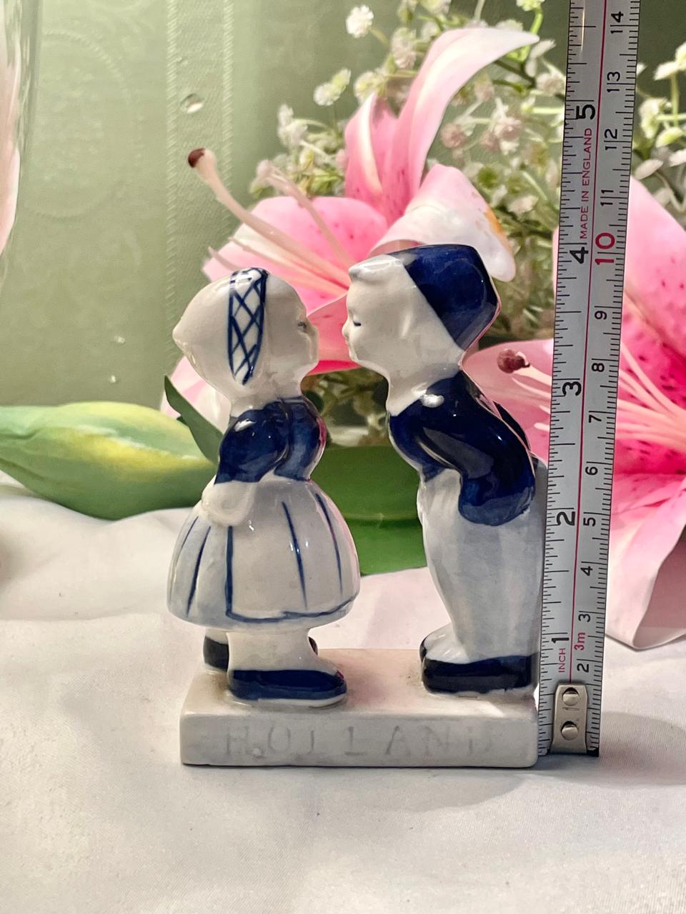 Blue & White Dutch Couple Figurine – 4 Inch
