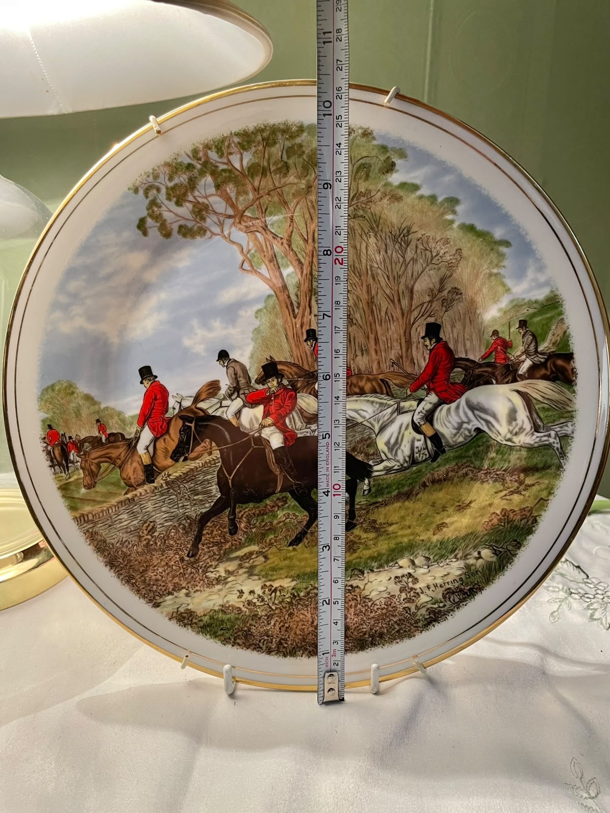 Salisbury J.F. Herring Hunting Scene Bone China Plate, 10.5 in