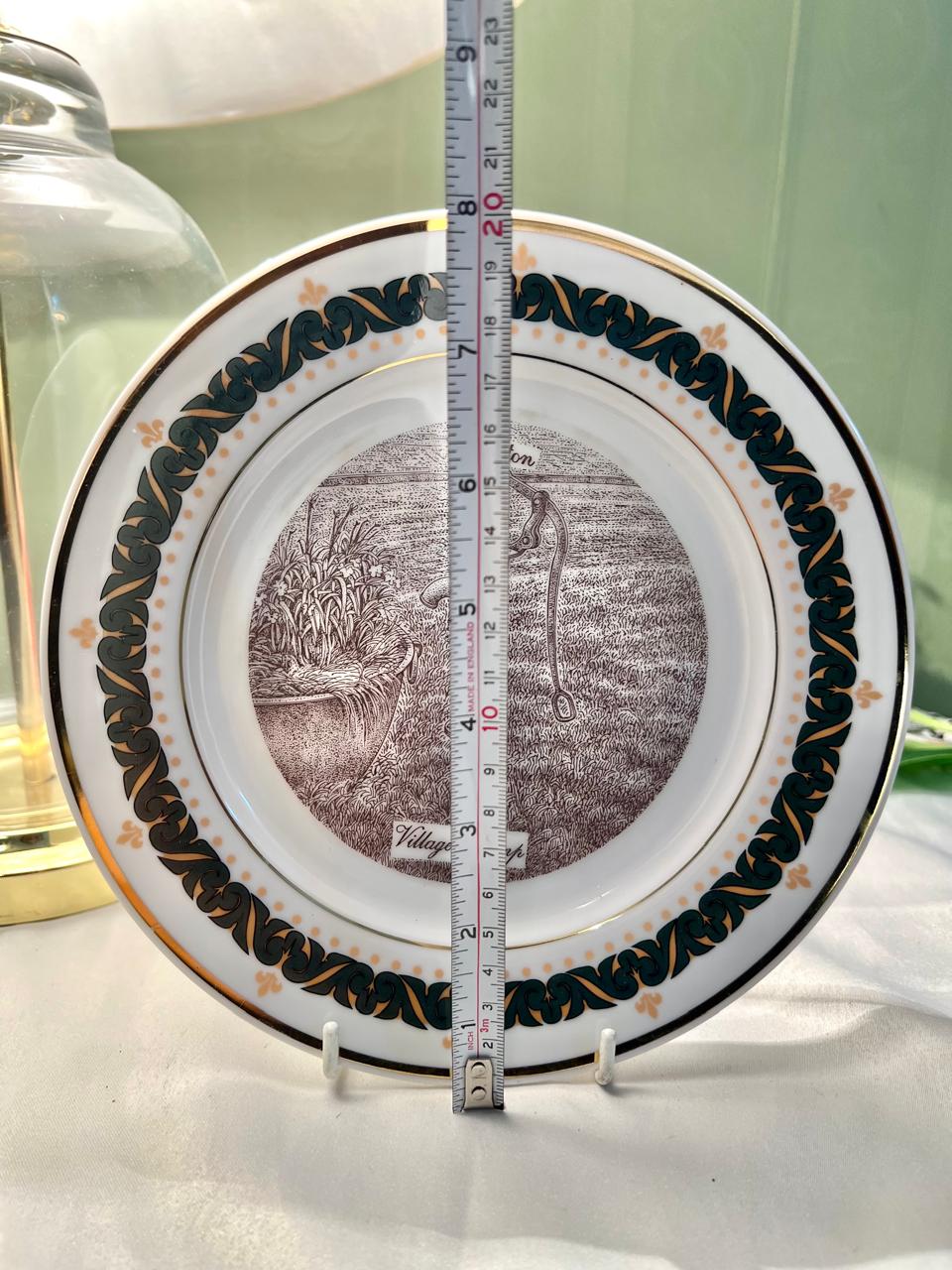 1999 Canterbury Collection Egerton Village Pump Wall Plate 20 cm
