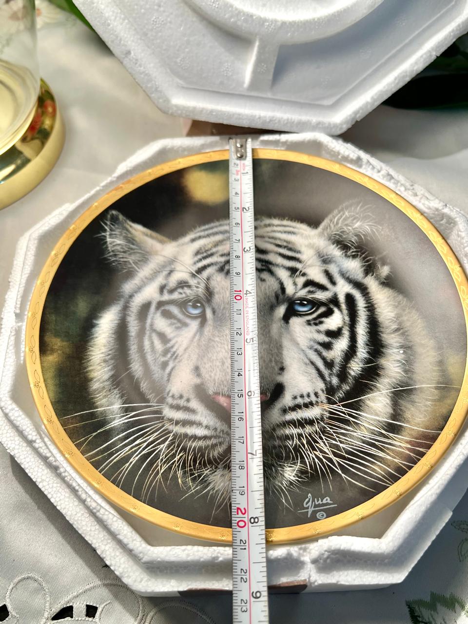 Lenox “White Tiger” Collector Plate by Gya – Big Cats of the World, 1993, 8 in