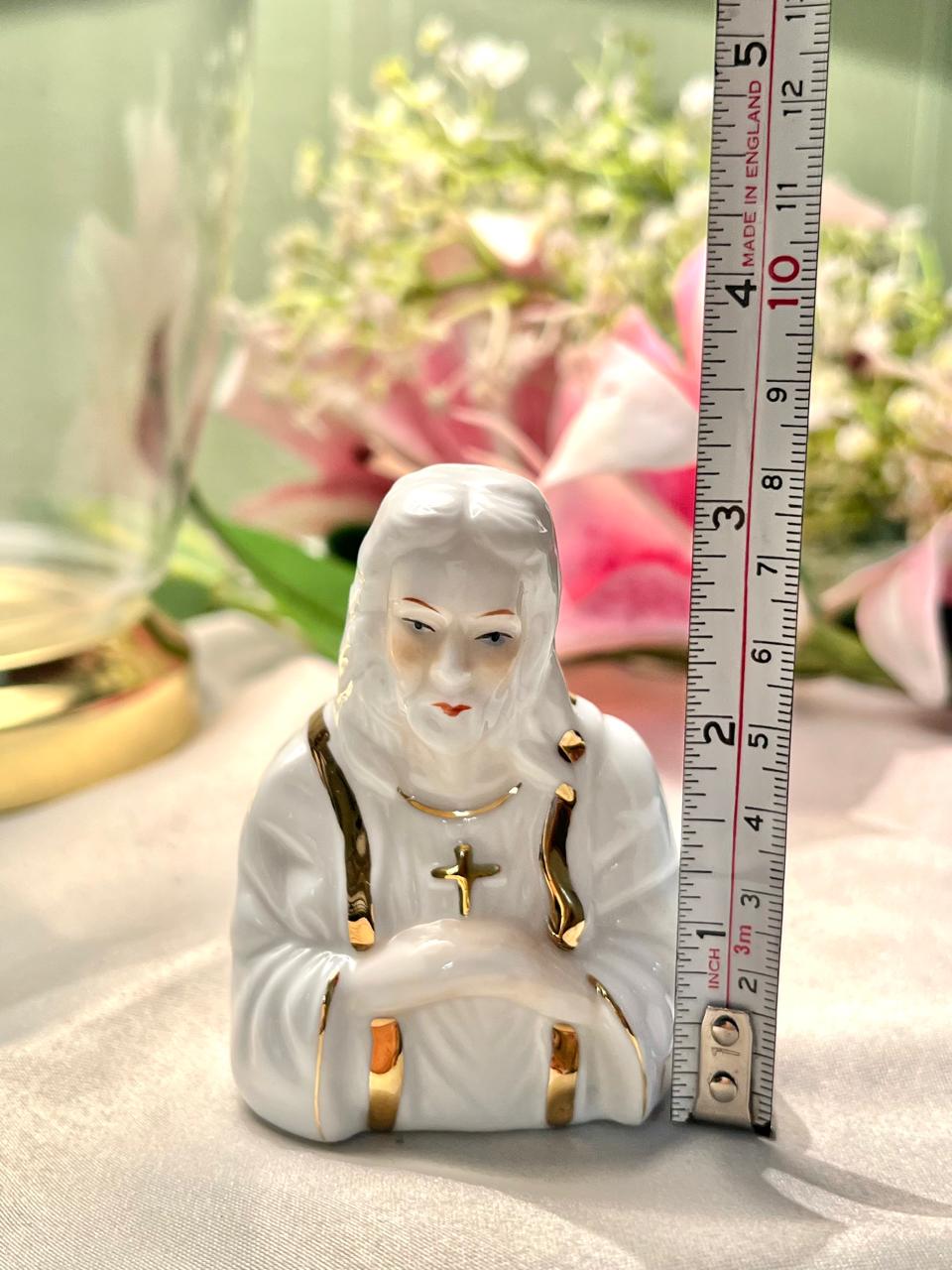 White & Gold Religious Monk Figurine 8cm