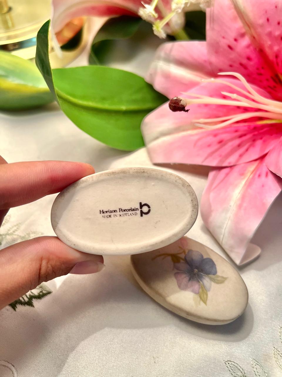 Horizon Porcelain Scotland Floral Trinket Box 2.5 in