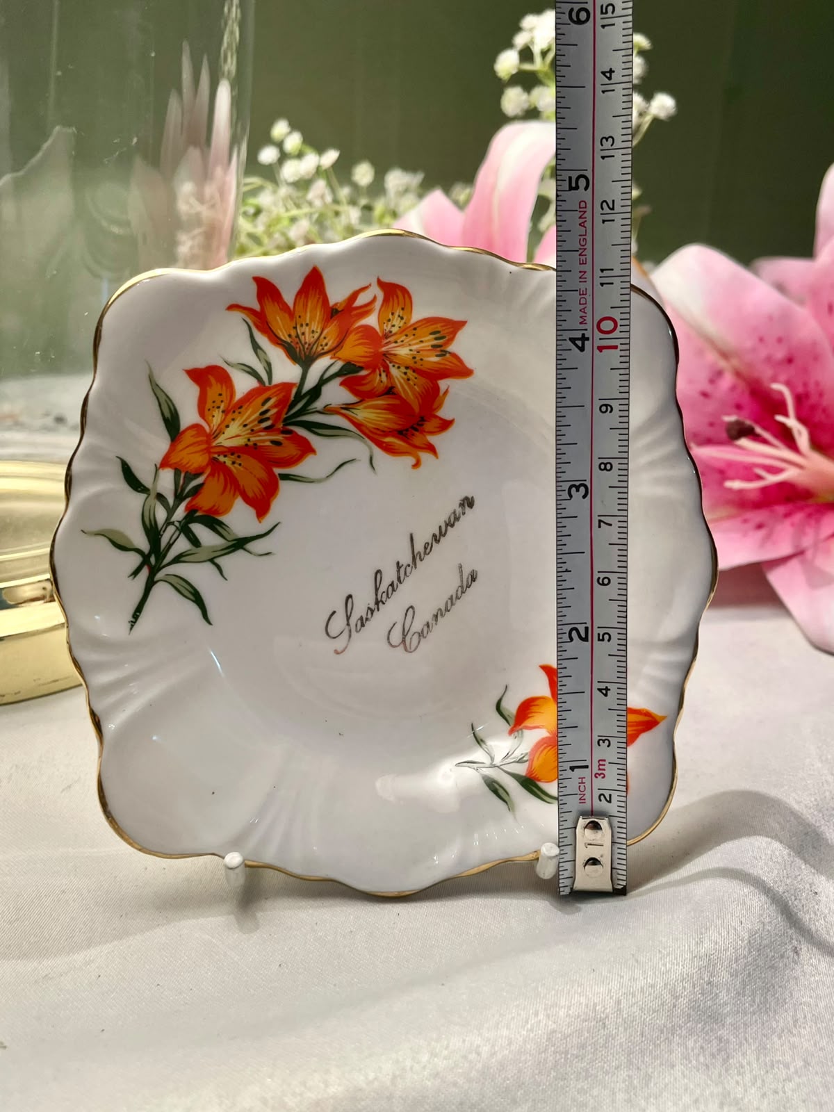 Royal Windsor Prairie Lily Bone China Plate 11 cm