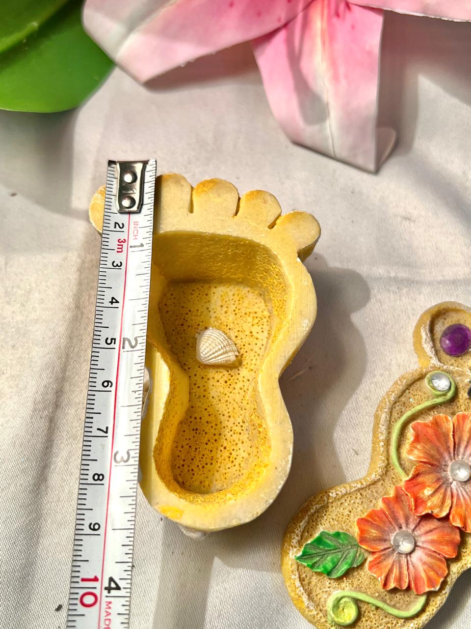 Tenerife Souvenir Foot Shaped Trinket Box Floral Purple Gem Decorative Keepsake – Approx. 9.5 cm