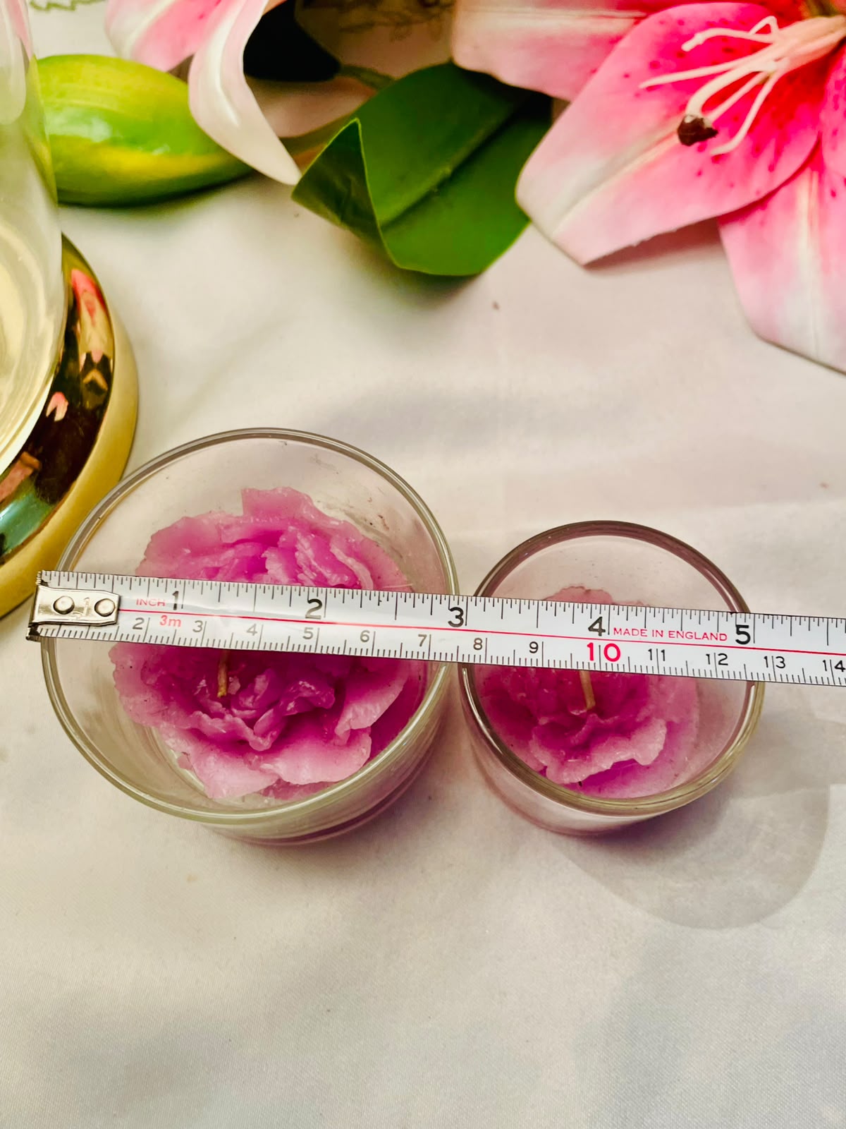 Pink Rose-Shaped Scented Candles in Crystal Holders – 2 Piece Set