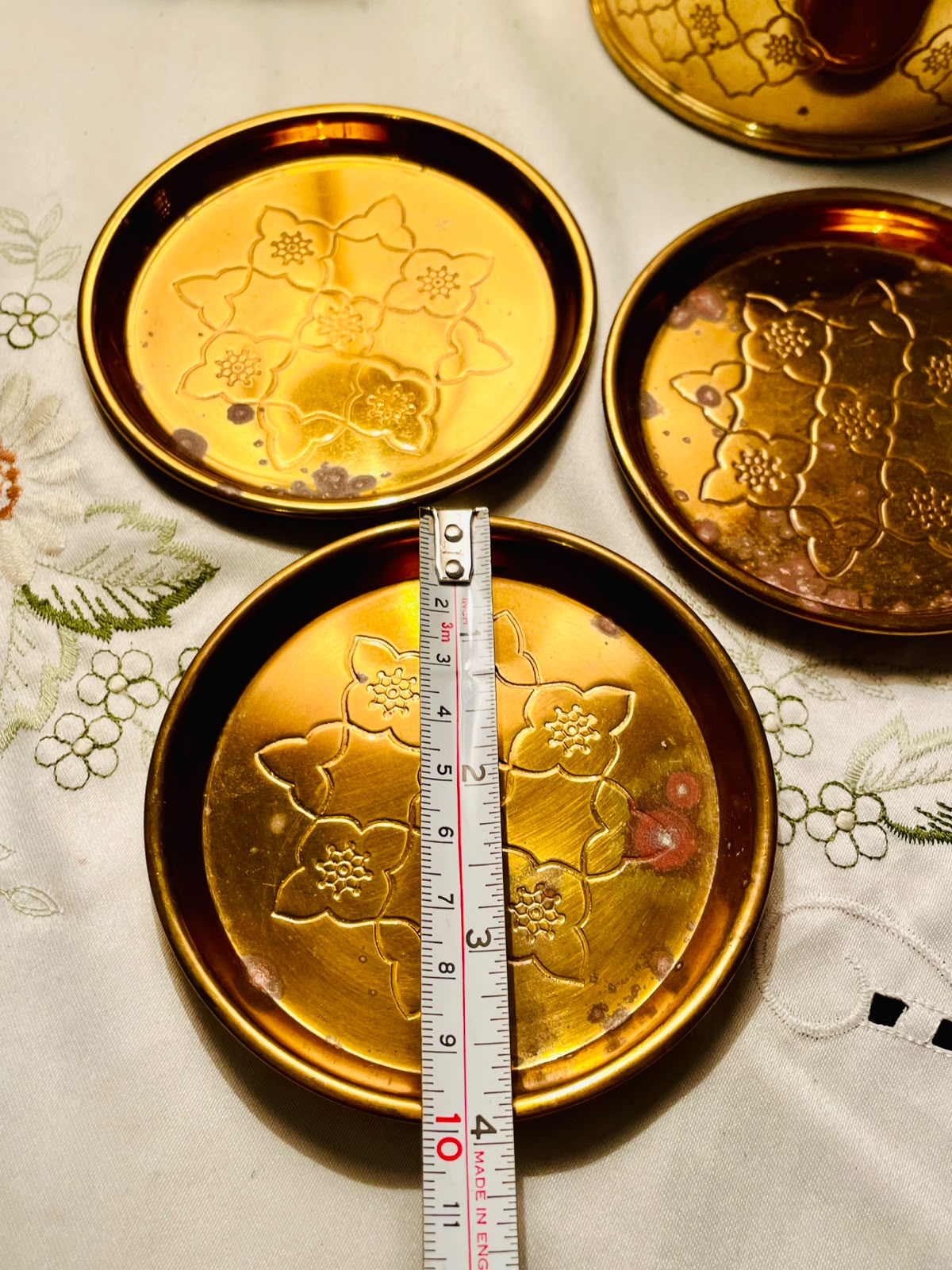 4pc Brass Floral Metal Coaster Set with Holder 10cm