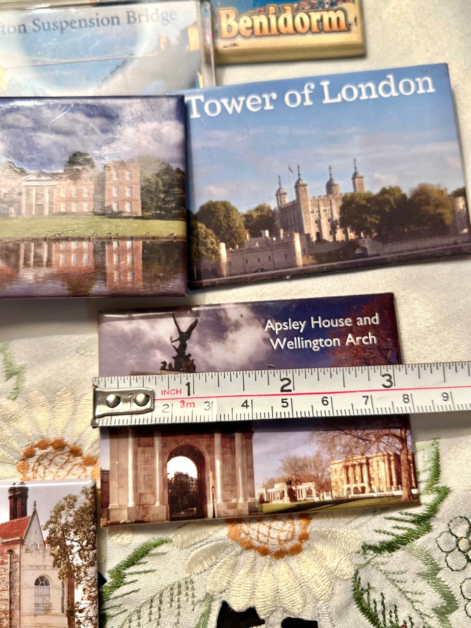 Travel Souvenir Fridge Magnets Set of 10 UK & Landmark Designs