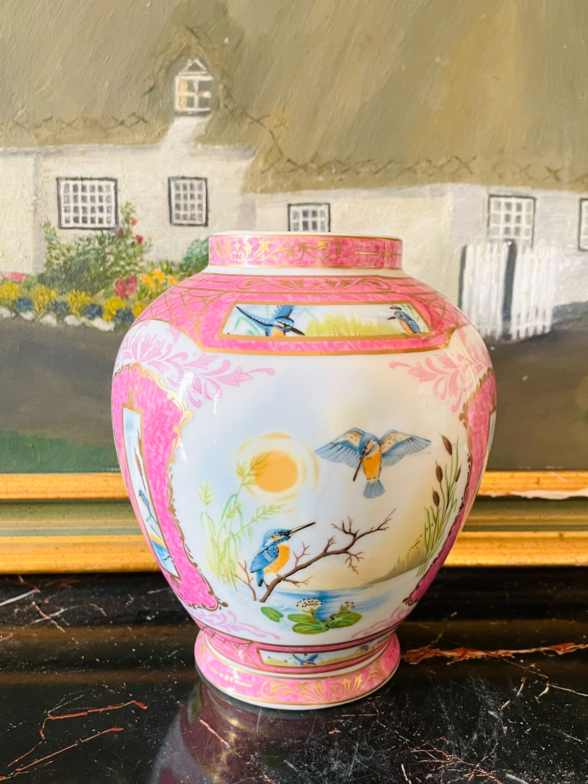 Kingfishers by Leonardo” Porcelain Decorative Vase – Hand Painted
