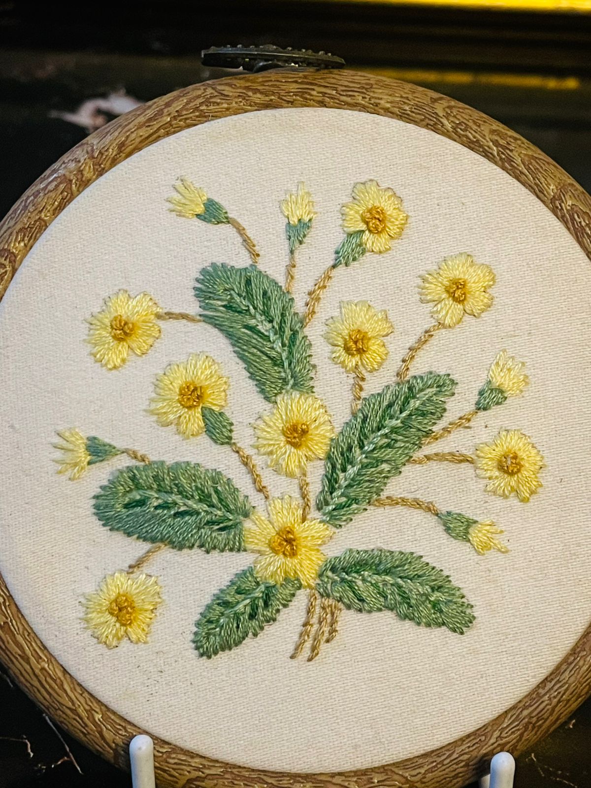 Vintage Hand Embroidered Floral Wall Art – Yellow Flowers in Round Wooden Frame