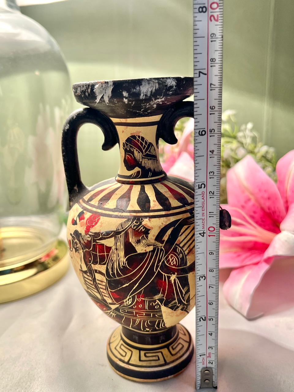 Vintage Greek Style Black-Figure Amphora Vase – Classical Warrior Motif – Approx. 18cm