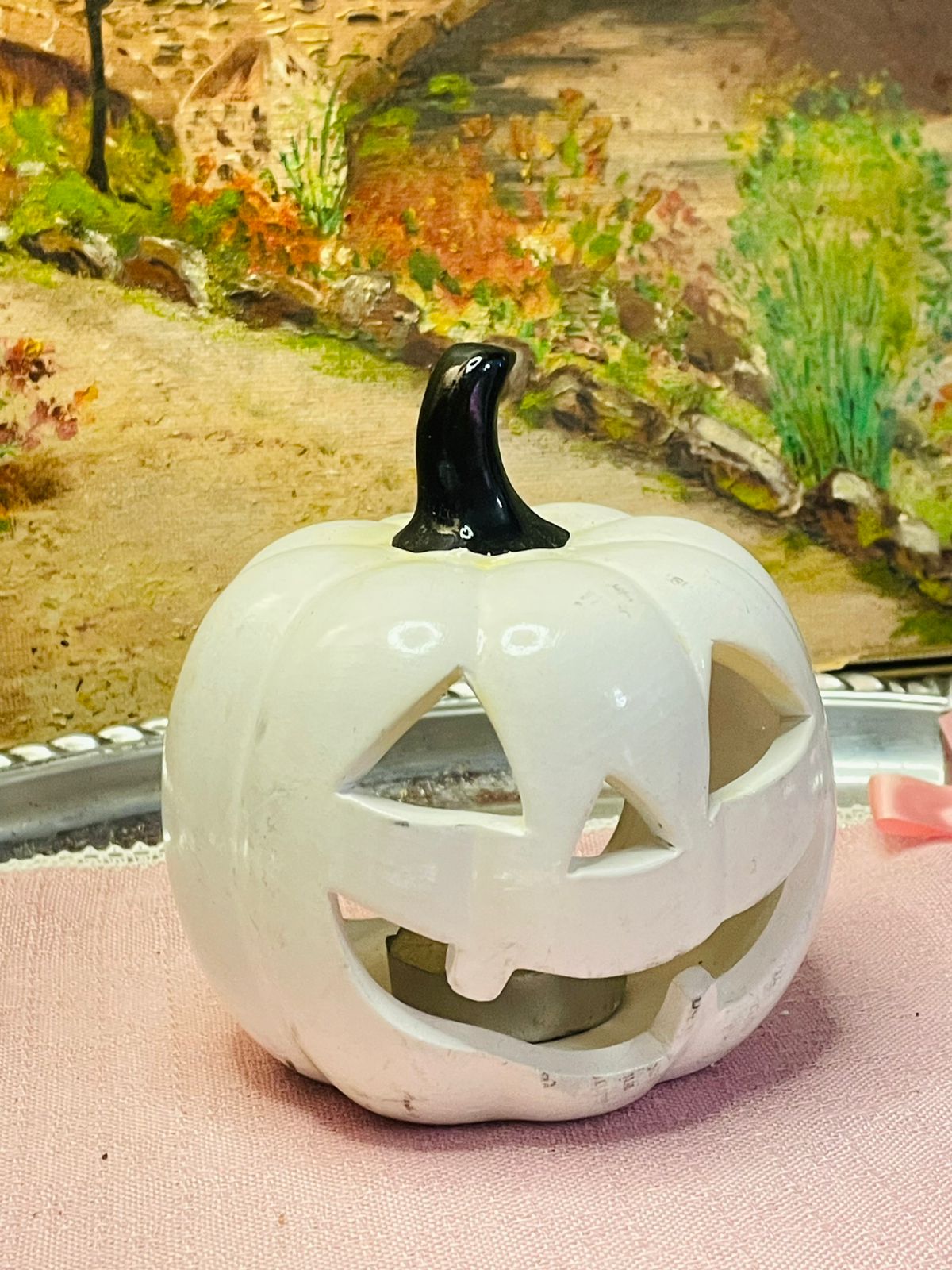 Ceramic Halloween Ghost with Pumpkins – Smiling Light-Up Outdoor Decor for Garden or Porch