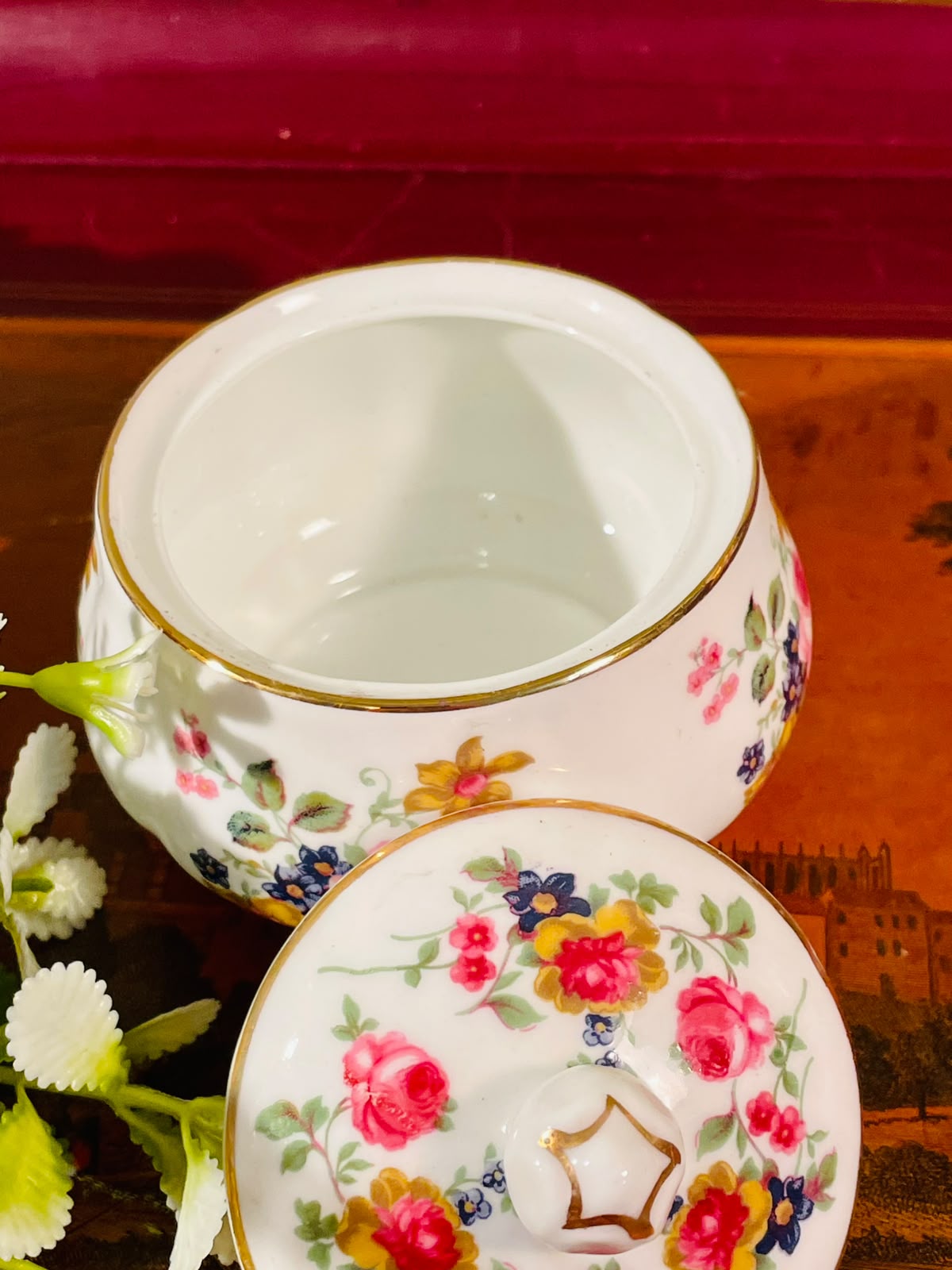 Floral Ceramic Sugar Bowl with Lid – 4 Inch
