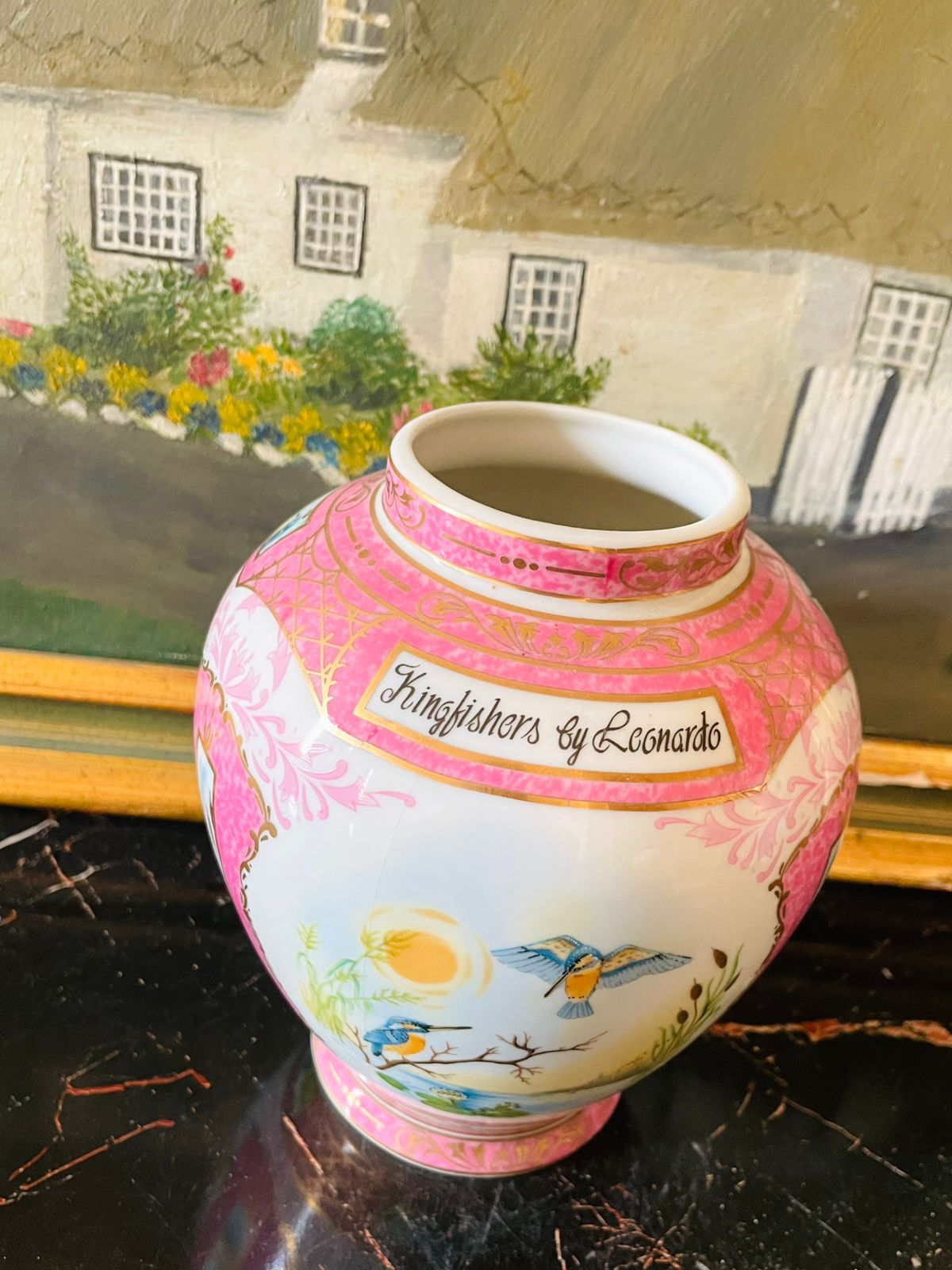 Kingfishers by Leonardo” Porcelain Decorative Vase – Hand Painted
