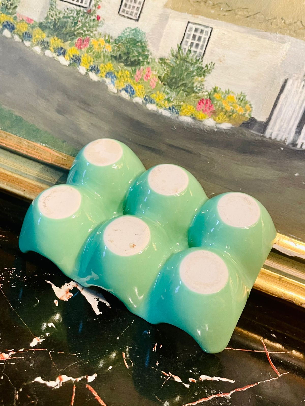 Vintage Ceramic 6-Slot Egg Holder – Glossy Mint Green