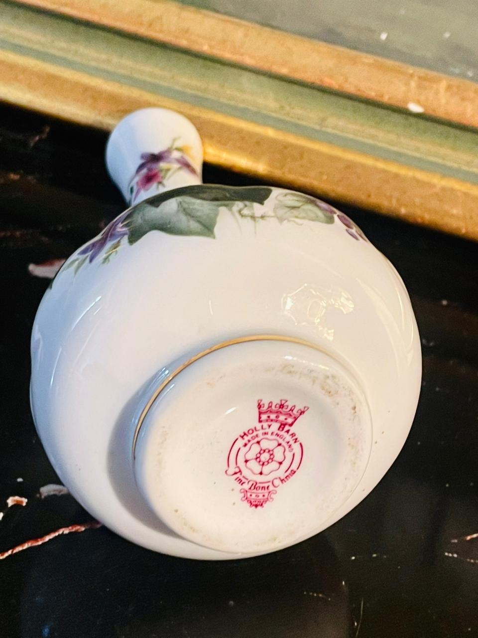Holly Barn Fine Bone China Floral Vase – England (16 cm)