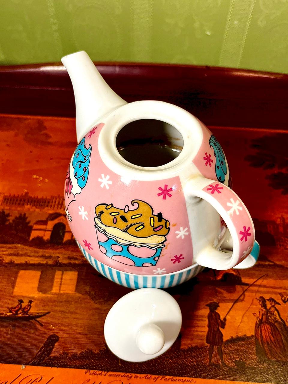 Novelty Cupcake Tea for One Set | Teapot & Cup | 6 Inch