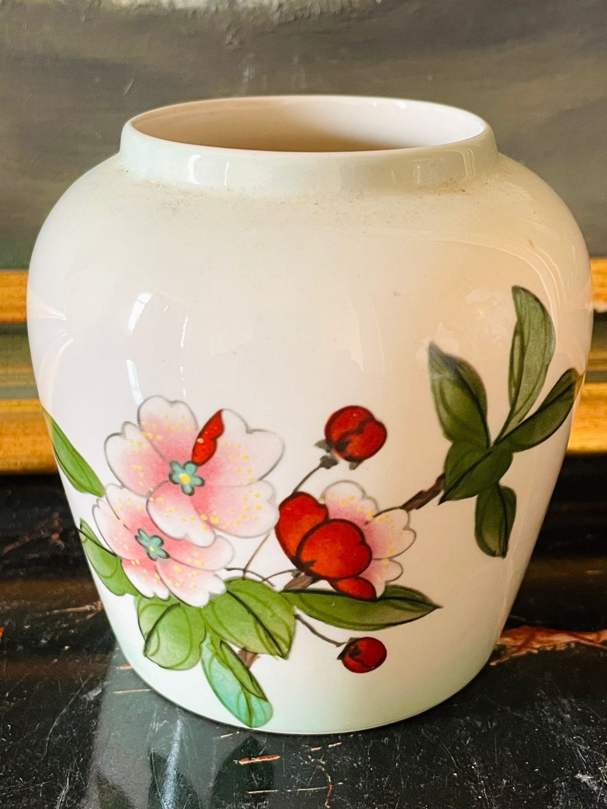 Royal Worcester “Palissy” England – Hand-Painted Floral Mini Vase