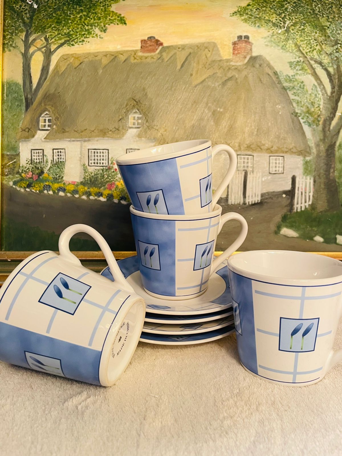 Herend Village Pottery Set of 4 Teacup and Saucer Set Hand Painted Made in Hungary