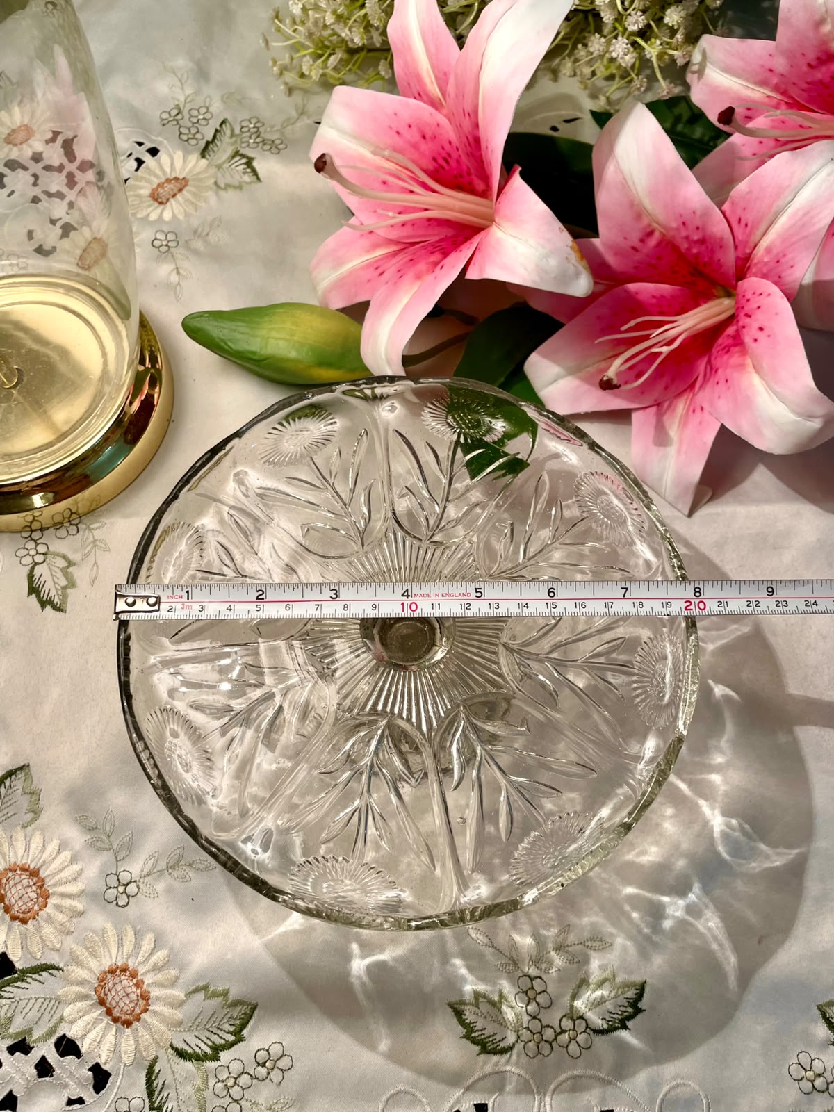 Floral Pressed Crystal 2 pounds cake stand