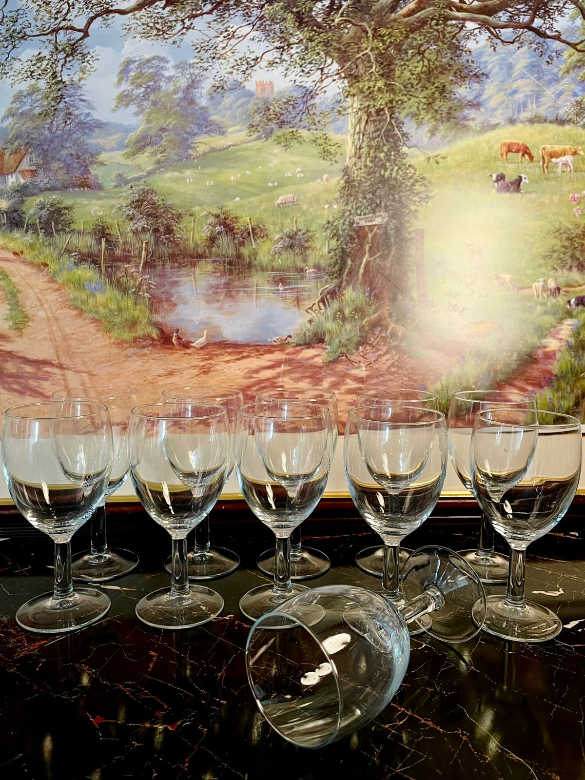 Set of 10 Clear Stem Glasses – Elegant Drinking / Glasses for Dining & Parties