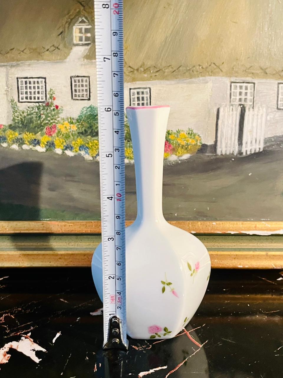 Porcelain Slim Neck Vase – Pink Rosebud Floral Design (15 cm, England)