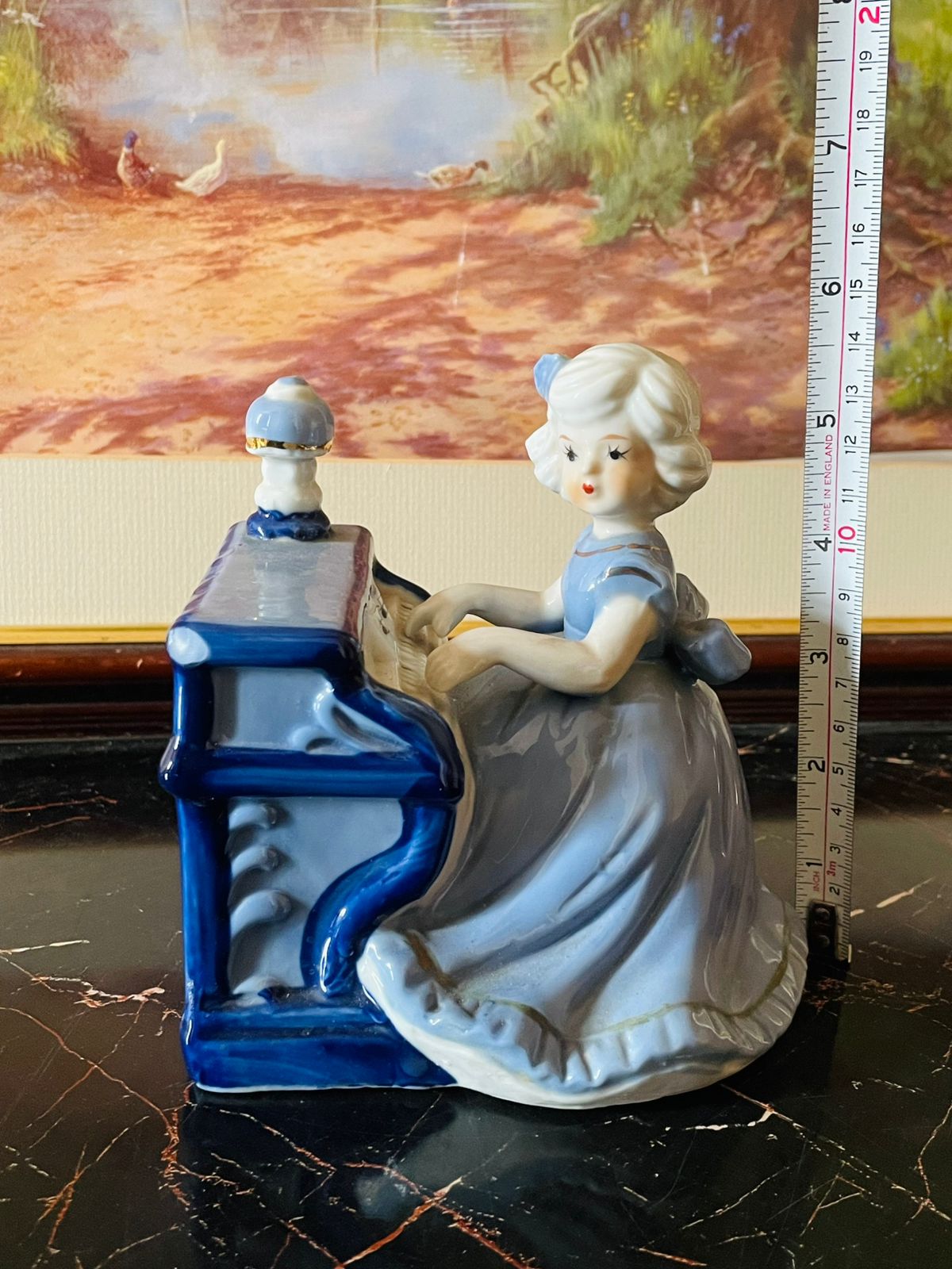 Musical Vintage Porcelain Piano Girl Figurine Music Box – Blue & White (England) Blue pottery