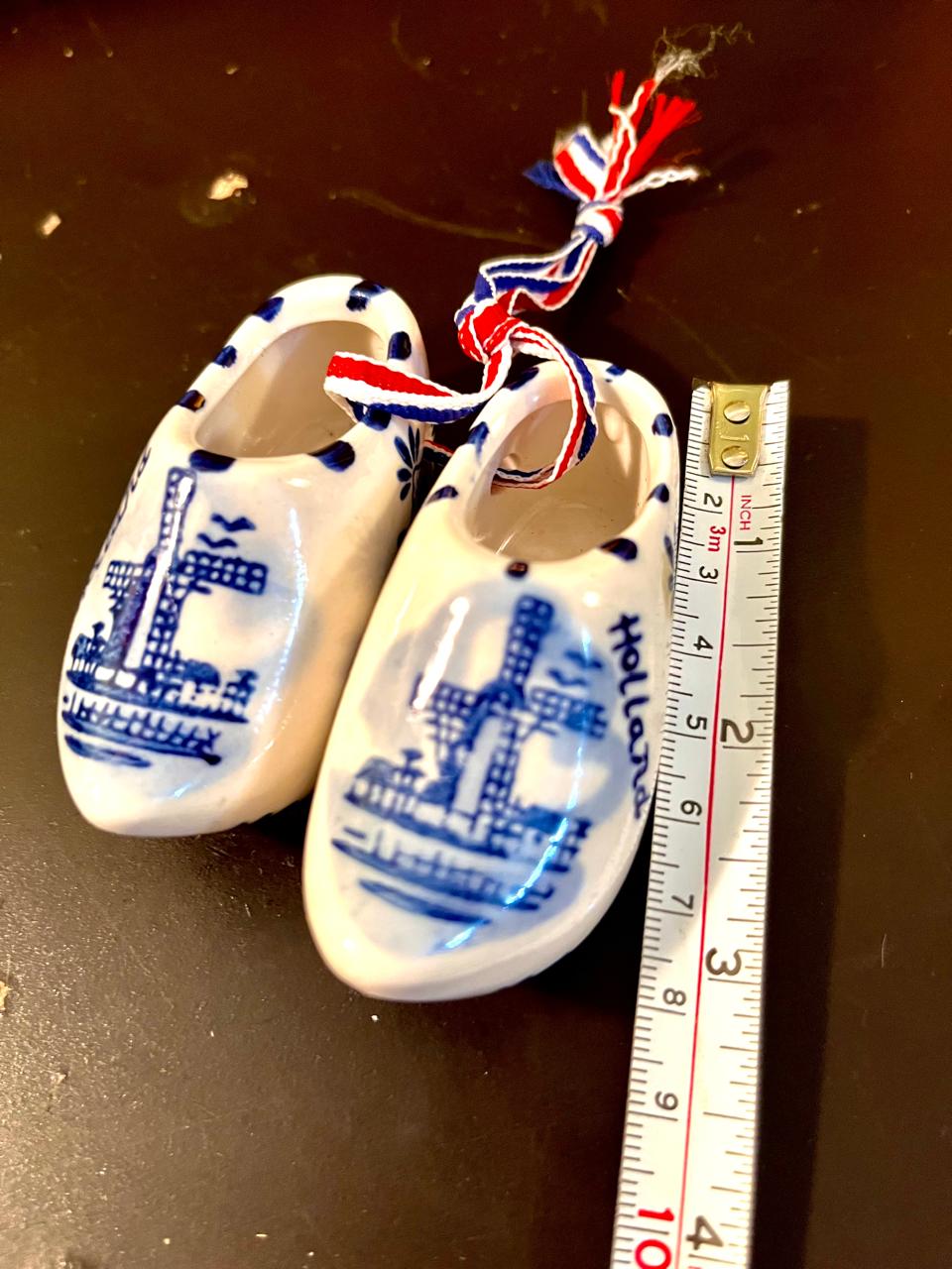 Vintage Delft-Style Ceramic Clog Pair – Holland Windmill Ornament