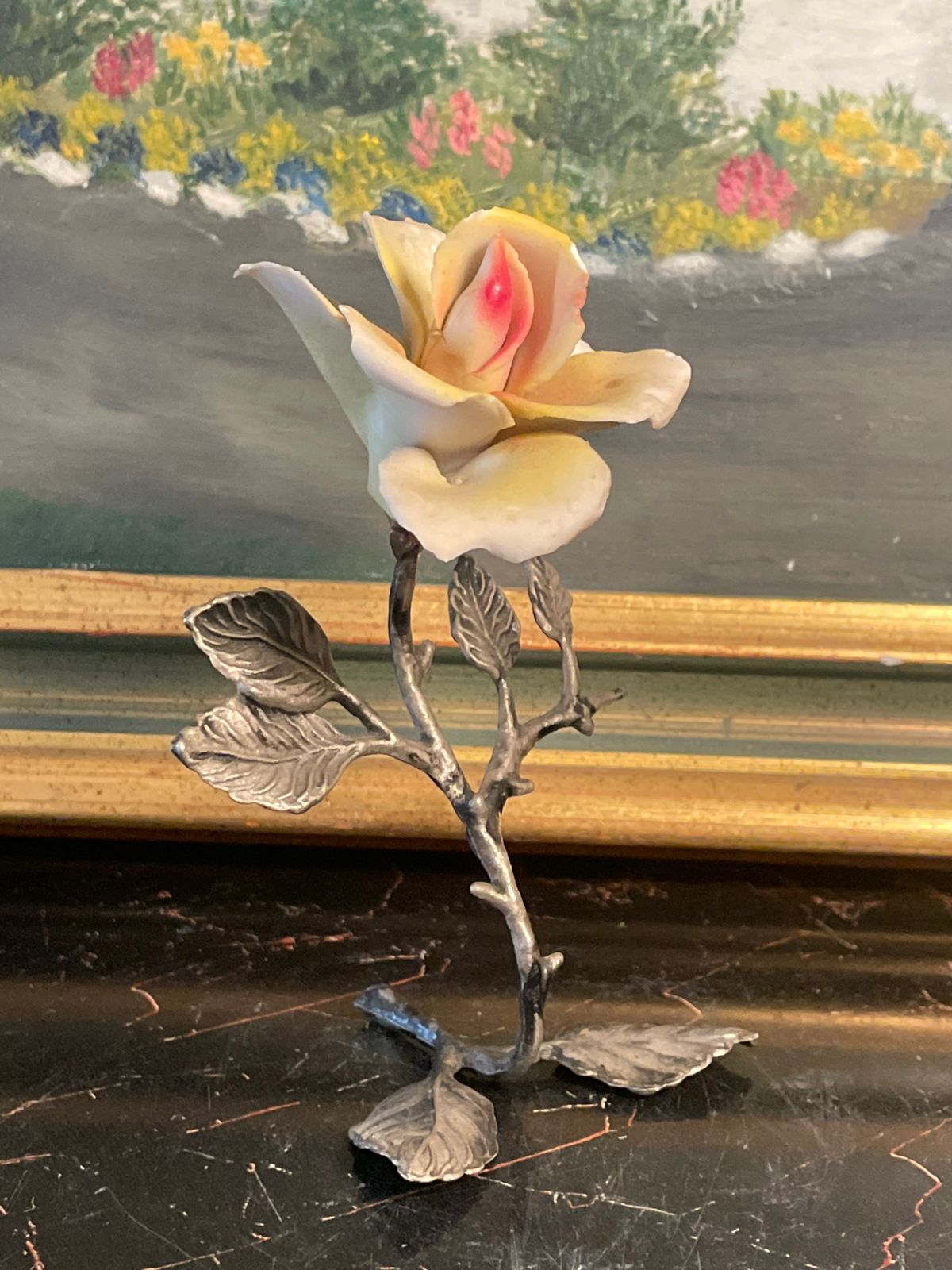 Porcelain Rose Figurine, Metal Stem Flower, Vintage Floral Collectible, English Porcelain Décor, Handcrafted Rose Ornament, Cottagecore Decor, Romantic Home Accessory, Vintage Rose Sculpture, Floral Gift Idea, English Handmade Keepsake