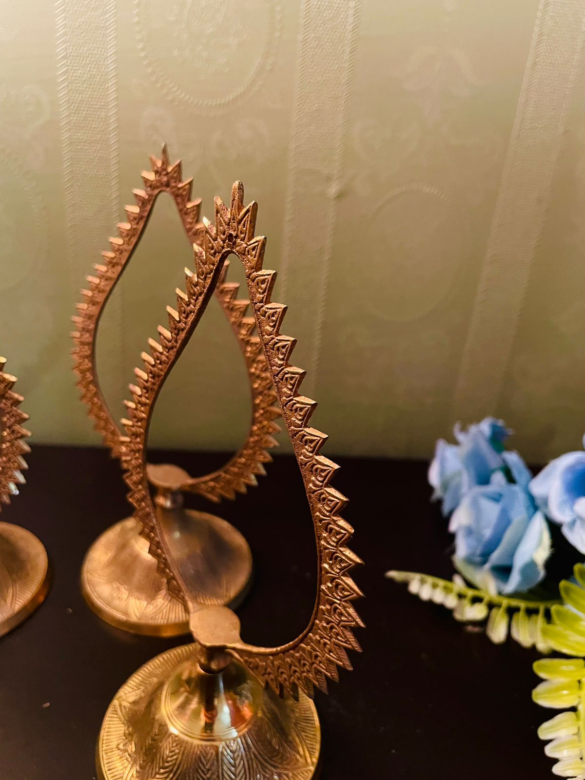 Vintage Brass Leaf Frame Candle Holder