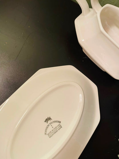 Johnson Brothers Heritage White Gravy Boat with Underplate