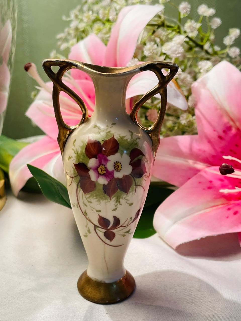 Cream Floral Decorative Vase with Gold-Tone Handles Approx. 12 cm