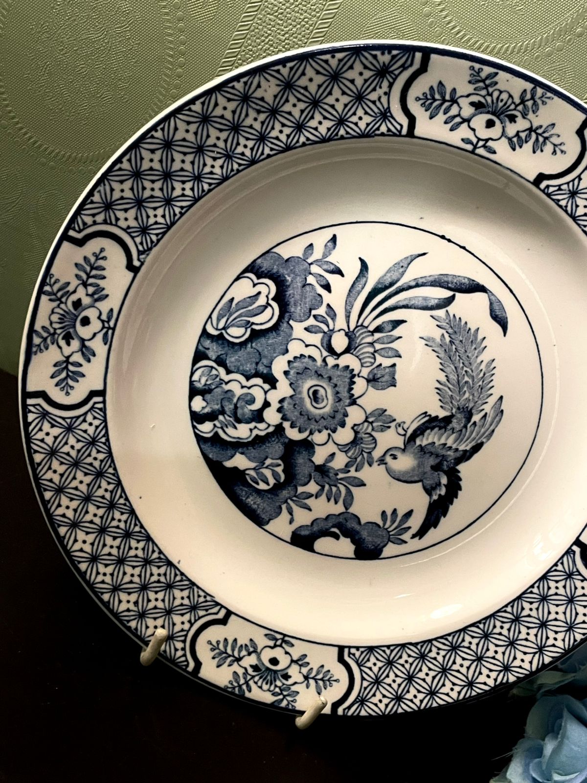 Wood & Sons Yuan Blue Bird Decorative Plate 8 Inch