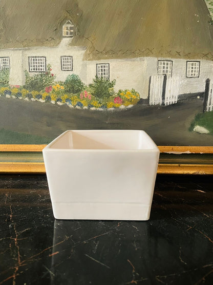 Square White Ceramic Planter with Tray – Minimalist Indoor Plant Pot | Made in England