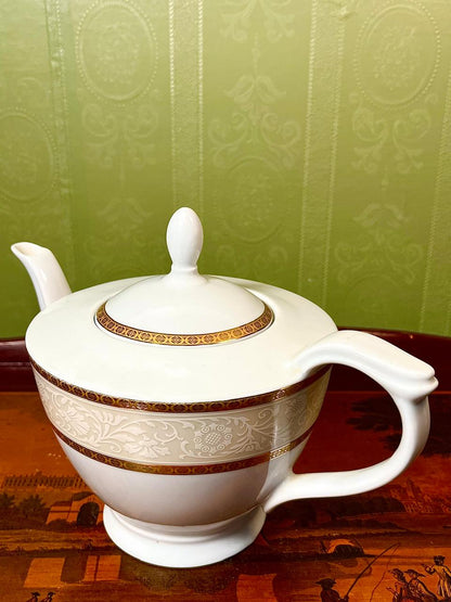 Vintage Porcelain Teapot with Gold Border | White Tea Pot | 6.5 Inch