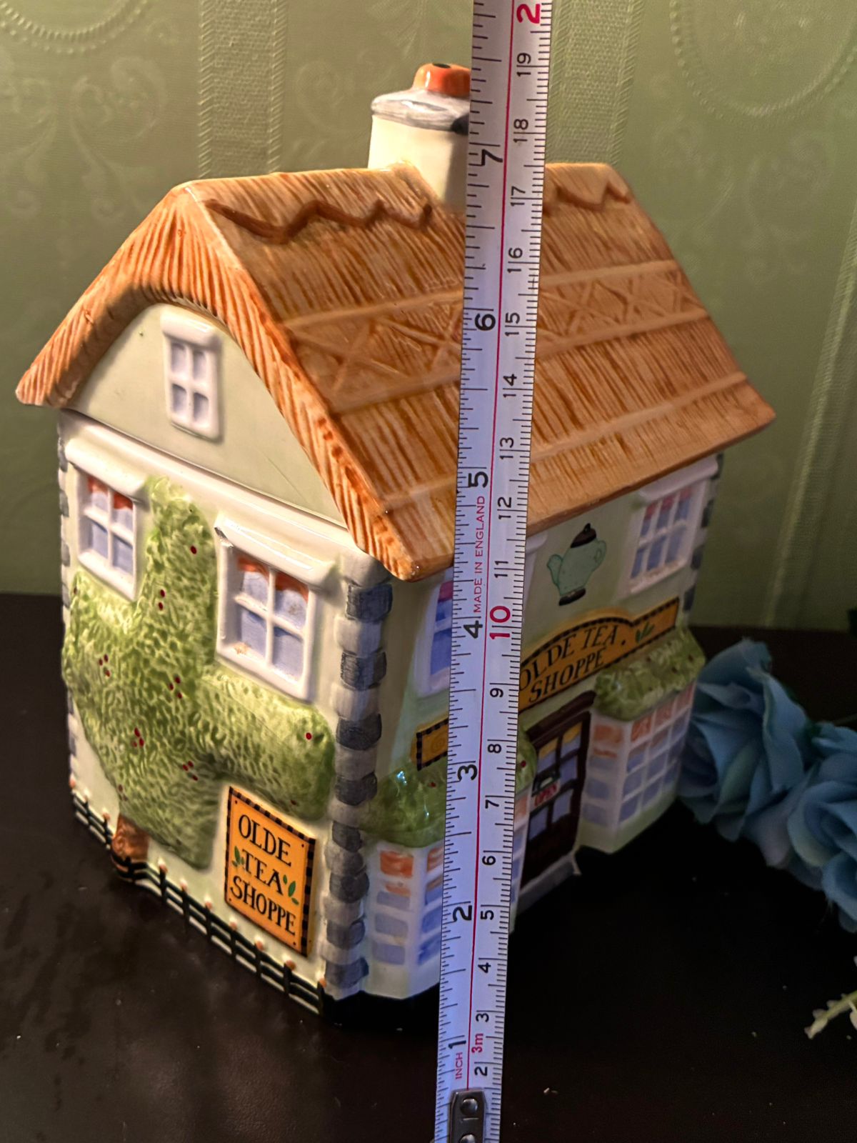 Vintage Olde Tea Shoppe Cookie Jar Ceramic Cottage Canister