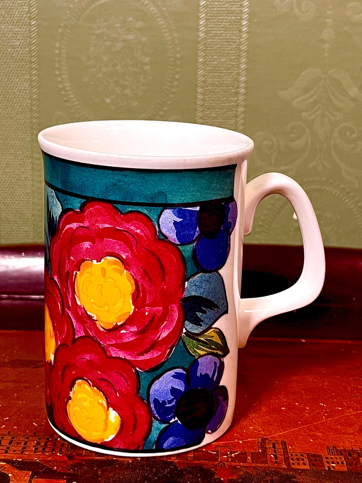 Royal Doulton Expressions South Pacific English Bone China Mug – Anton Barry 1994