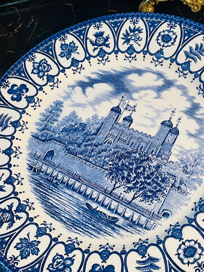 Broadhurst Tower of London Blue Plates – 1977 Jubilee Collectors Set of 2