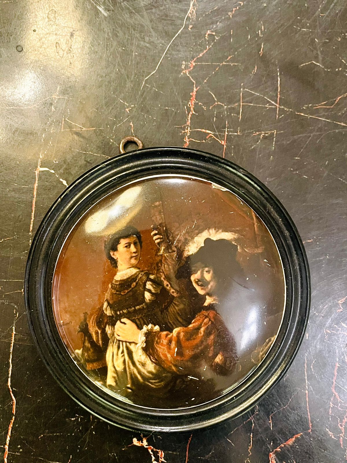 Vintage Round Framed Romantic Portrait Wall 4.5 inch