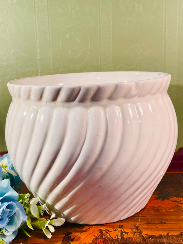 White Ribbed Ceramic Planter – 7 × 8 Inch